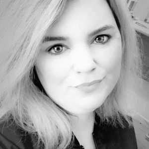 Meet your Posher, Denise